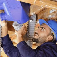 Les normes et réglementations relatives à la ventilation mécanique à simple flux